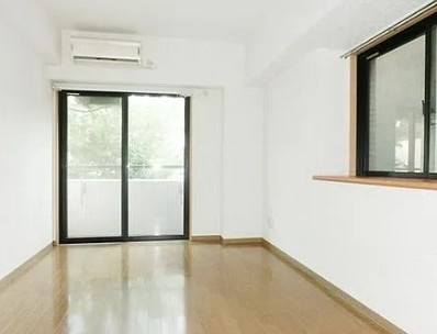 PREVERの居間・リビング