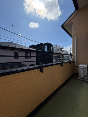 大田区仲六郷2丁目住宅のバルコニー|大田区仲六郷2丁目住宅