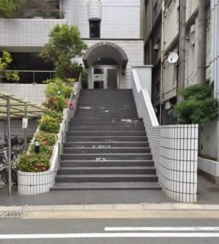 福岡市博多区博多駅東２丁目の賃貸マンションのエントランス|エントランス写真