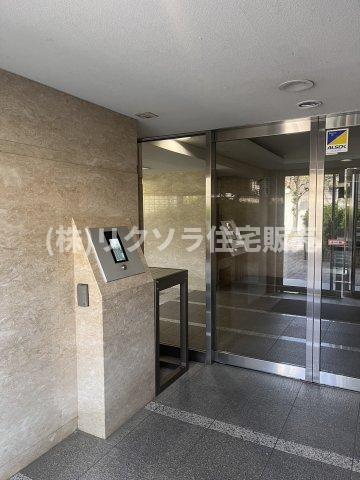 ヴェルビュ枚方公園・菊ヶ丘の防犯設備|オートロック自動ドア
■物件内覧・資金計画相談・住宅ローン相談、リフォーム相談、お問合せ受付中■
※当日・翌日のご内覧、ご相談はお電話でのお問合せがスムーズです！