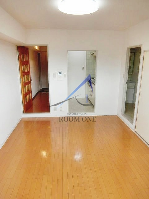 ライオンズマンション池袋要町第二の居間・リビング|洋室のお部屋です。