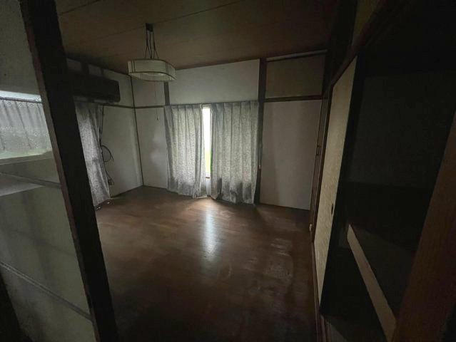  佐世保市鹿町町深江　5LDKの洋室