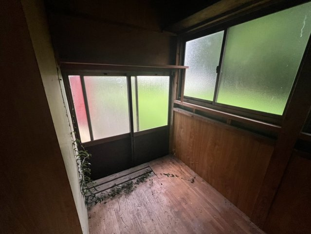  佐世保市鹿町町深江　5LDKの内装