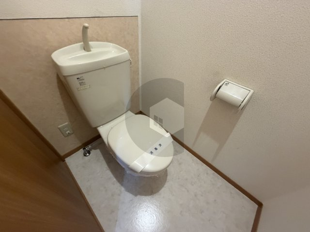 メゾン ド エトワールAのトイレ