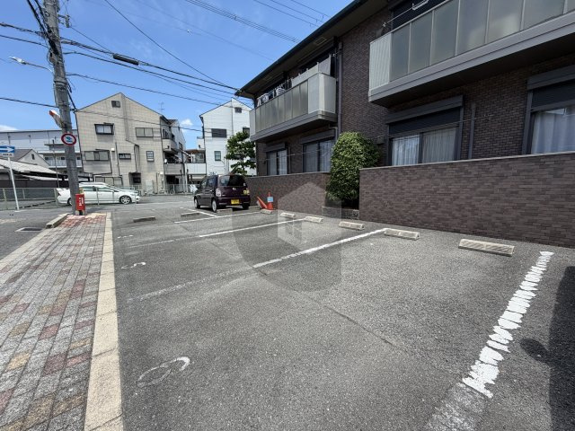 メゾン ド エトワールAの駐車場