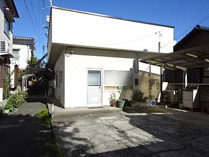 南区旭2丁目中古戸建の前面道路含む現地写真