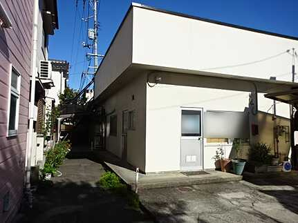 南区旭2丁目中古戸建の前面道路含む現地写真