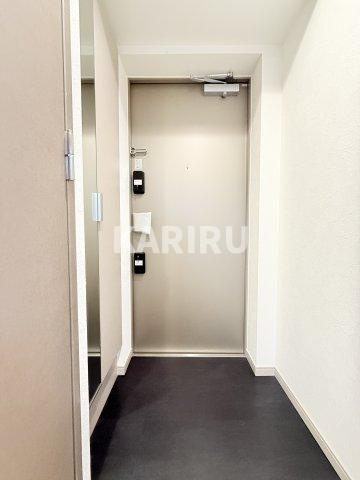 プレリス北巽駅前ラバルスの玄関