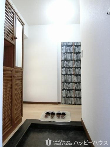 福岡市東区三苫４丁目の賃貸マンションの玄関|物件の画像6