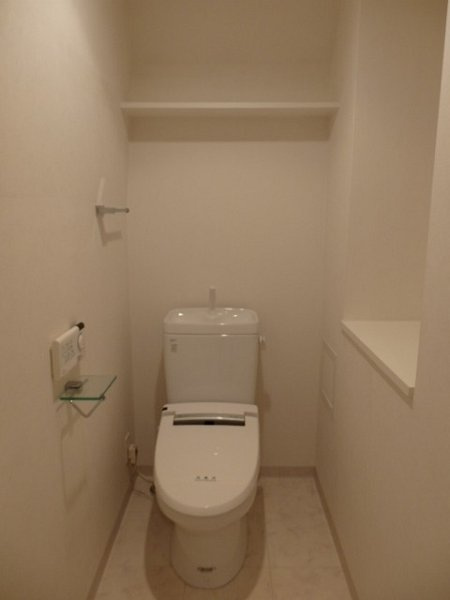 新品家具付きマンション和田9(KaGood東京)のトイレ