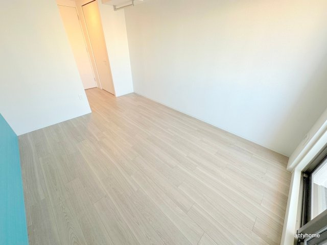 セレニテ本町東リアン　仲介手数料無料の洋室