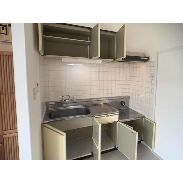 松戸市西馬橋広手町の賃貸マンションの収納
