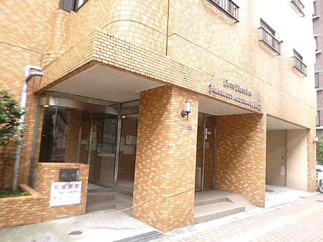 ライオンズマンション池袋要町第二のエントランス