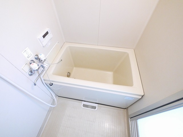 ボヌール菅原町の浴室