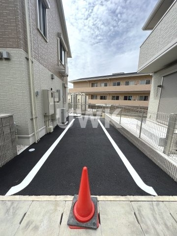 キャピタル藤森の駐車場