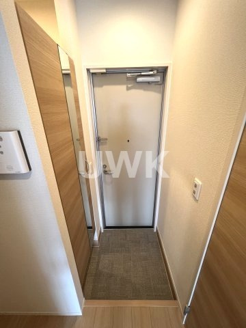 キャピタル藤森の玄関