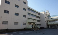 西中学校まで855m
