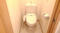 清潔感のあるトイレです