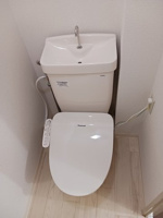 清潔感のあるトイレです