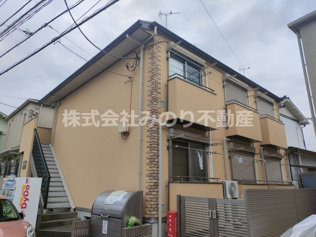 クローバー１番館の外観