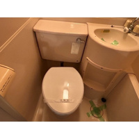 清潔感のあるトイレです