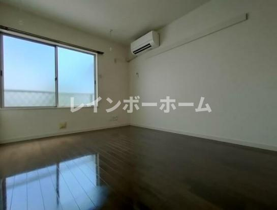 アルバ船堀の居間・リビング