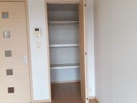 たっぷりとした収納スペースです
