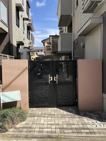 メゾンヴェール徳住のエントランス