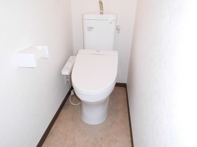 コンパクトで使いやすいトイレです
