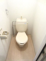 清潔感のあるトイレです
