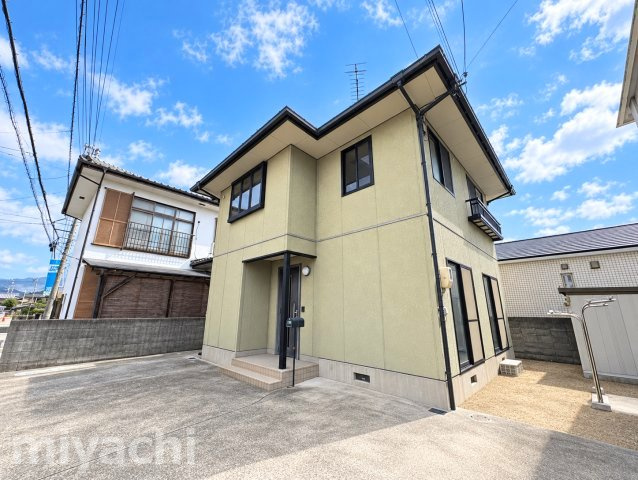 板野郡北島町高房字勝瑞境の一戸建ての外観