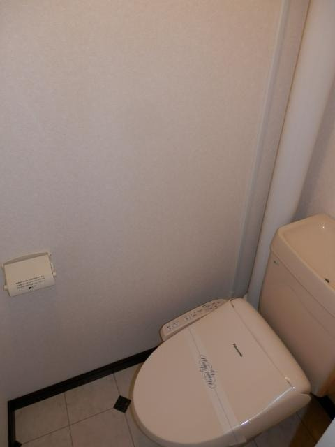 福岡市東区三苫４丁目の賃貸マンションのトイレ|物件の画像8