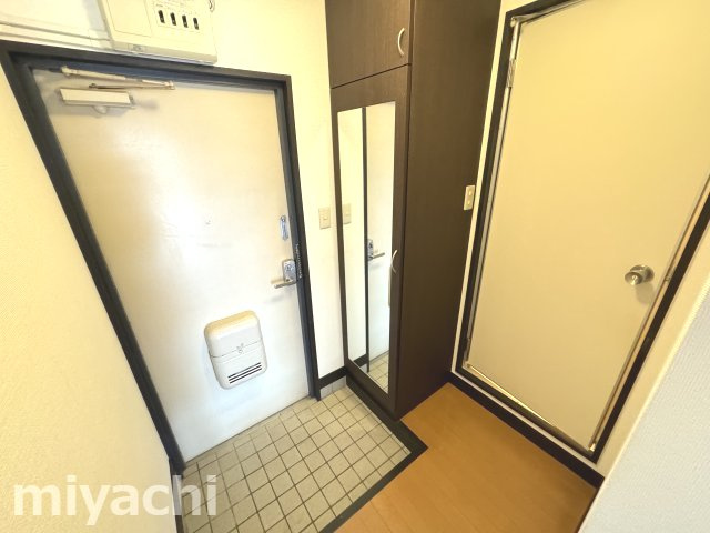 ガーデンヒルズ藍住IIの玄関