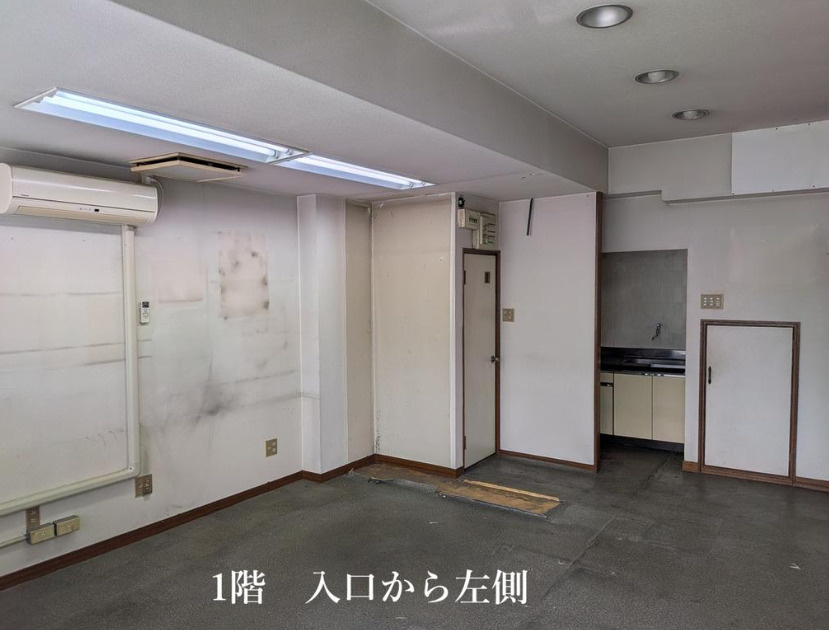 草津市南笠東２丁目の店舗事務所の内装