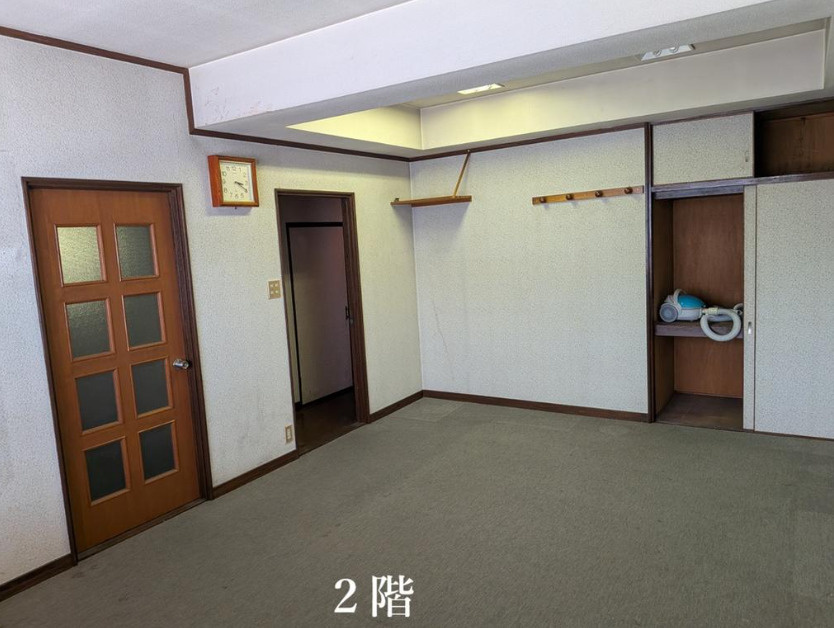 草津市南笠東２丁目の店舗事務所の内装