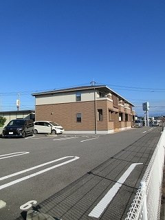 グラン・ジュテの駐車場