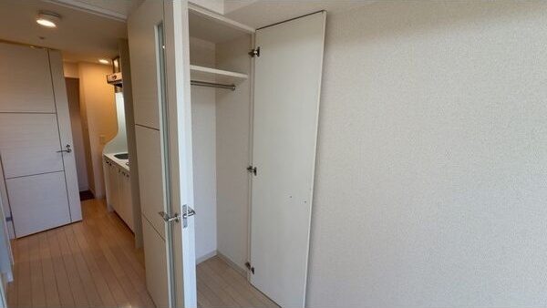ライジングコート瑞穂通の収納|類似
