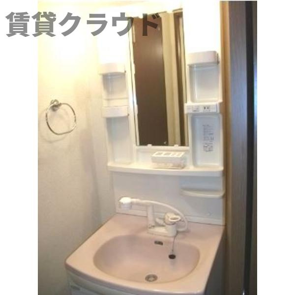 KENS本千葉の洗面所|ゆったりとスペースのある洗面所