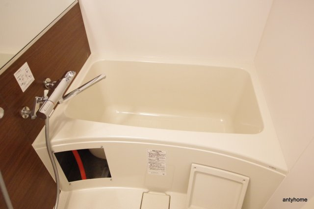 ライジングメゾン本町橋　仲介手数料無料の浴室