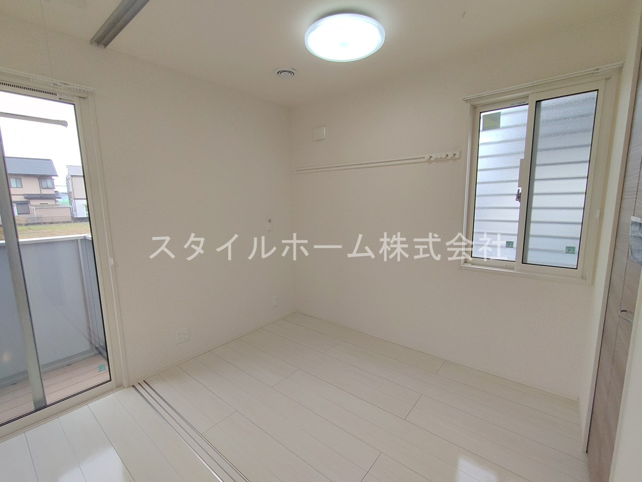 ＲＥＶＥ　Ｂの居間・リビング