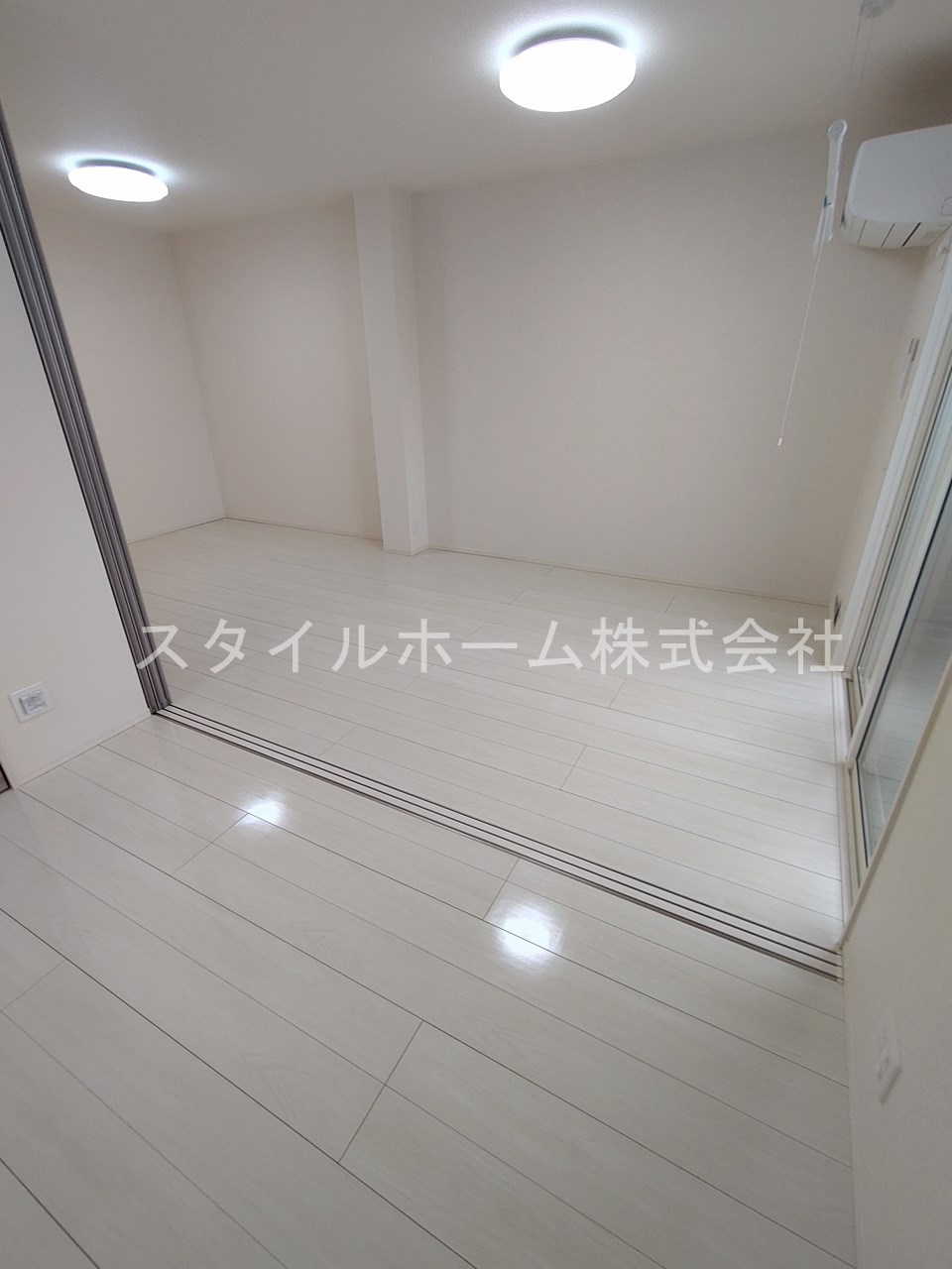 ＲＥＶＥ　Ｂの居間・リビング
