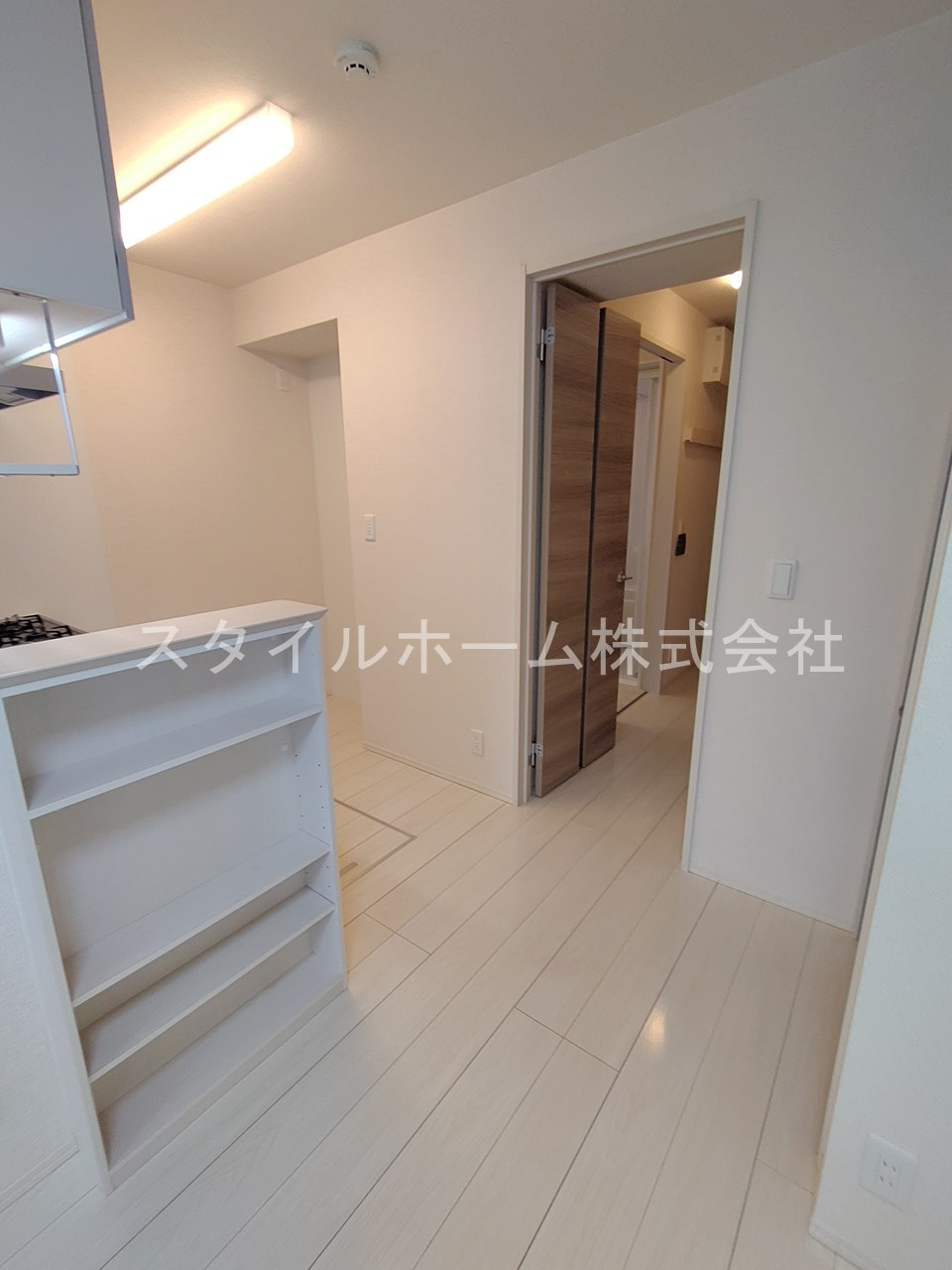 ＲＥＶＥ　Ｂの居間・リビング