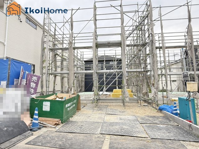 明石市大久保町松陰山手　全6棟5号棟　新築戸建の駐車場|●年中無休：当日予約可●LDKは18.5帖ございます！横には4.5帖の洋室があり広々開放的です！