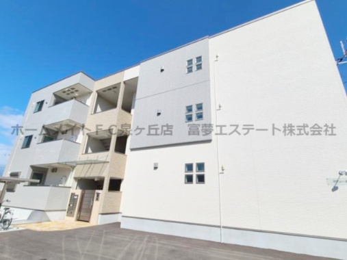 リヴェール助松の外観