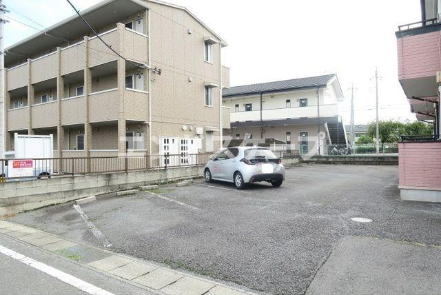 エンゼルの駐車場|高崎、前橋のお部屋探しはエンドスケープまで！お客様の理想お聞かせ下さい♪