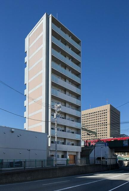 ドールマウスバンクの外観