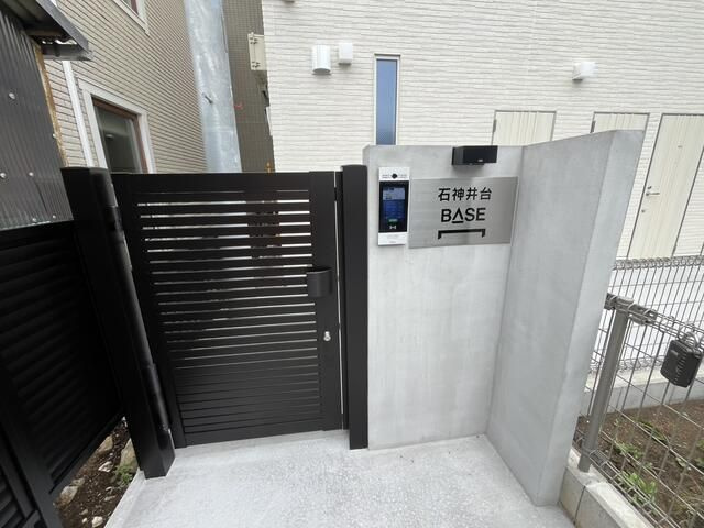 石神井台ＢＡＳＥのエントランス