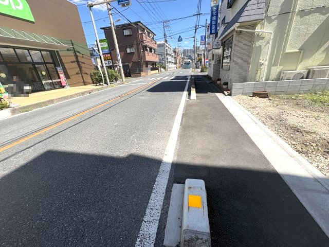 川口市川口六丁目土地の前面道路含む現地写真