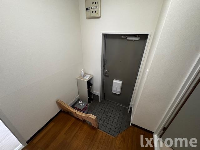 プルミエール春日丘の玄関|落ち着いた玄関です