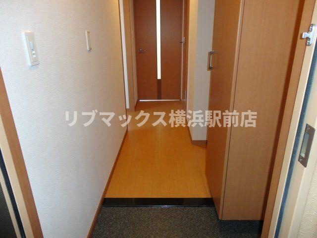 【玄関】日向セントラルコート